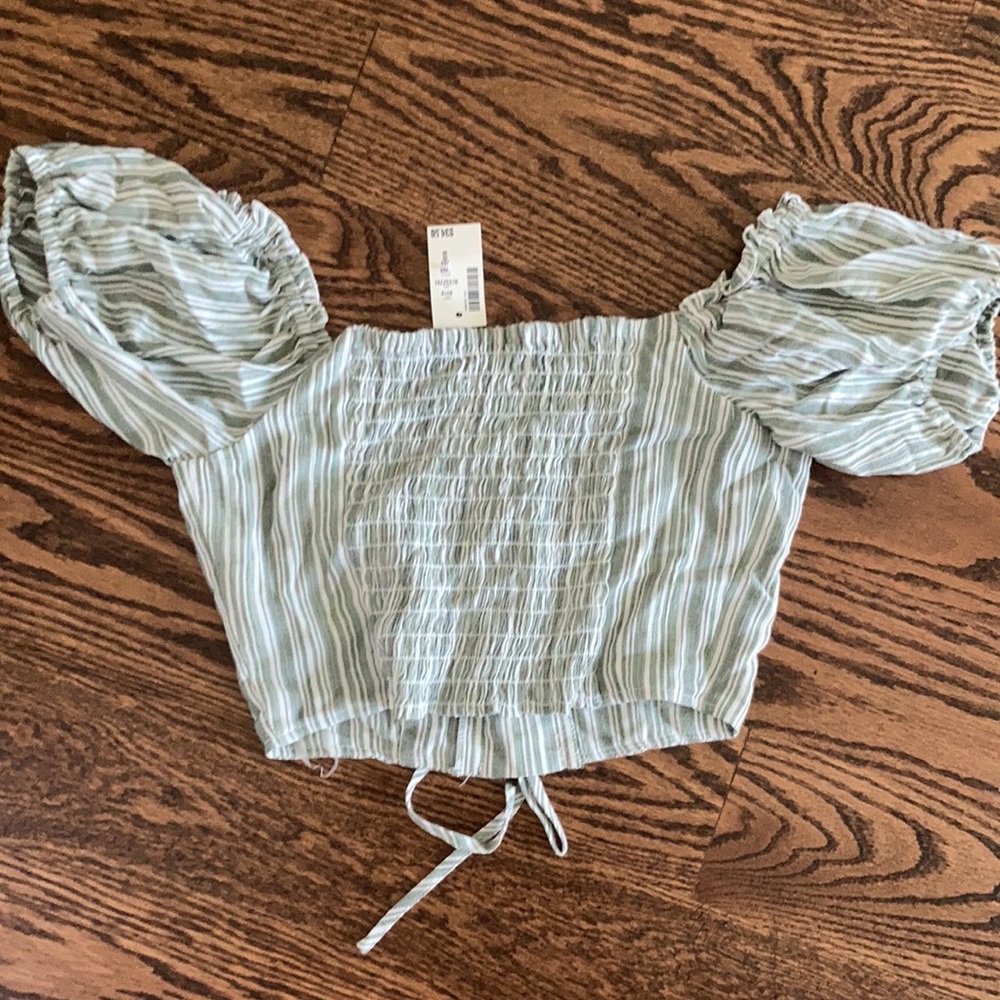 Crop Top - Picture 4 of 4